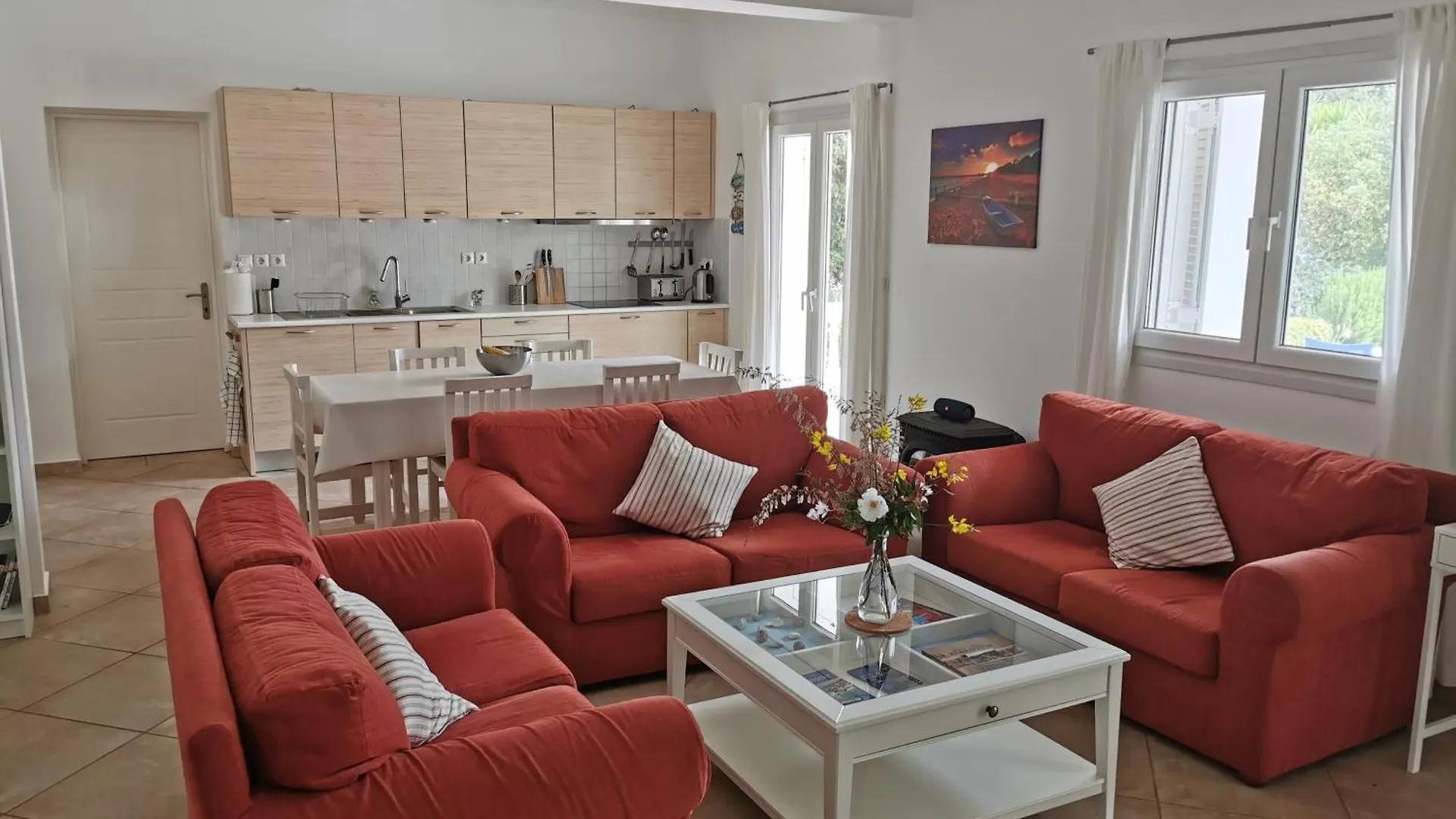 The Walnut Tree Villa Karavomylos 0*,