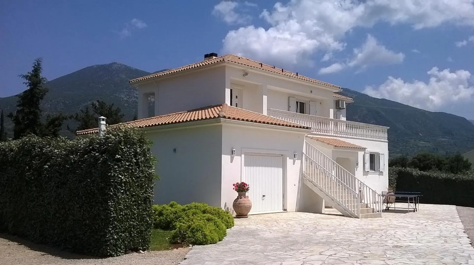 The Walnut Tree Villa Karavomylos Greece